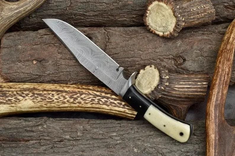 Handmade hunting knife (Style 2) | Steel | Hunting & Survival Knife | Home