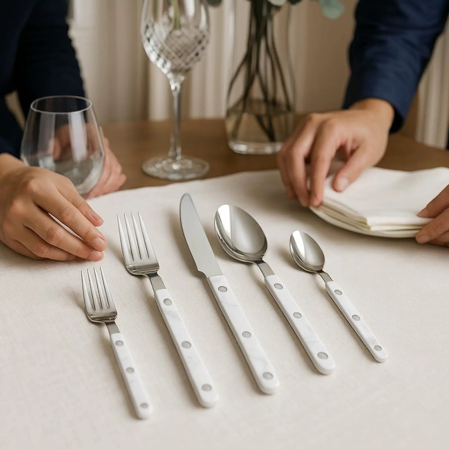 Khen 20-Piece Cutlery Set – Includes Dinner Knives, Forks, Spoons from PriceLows™