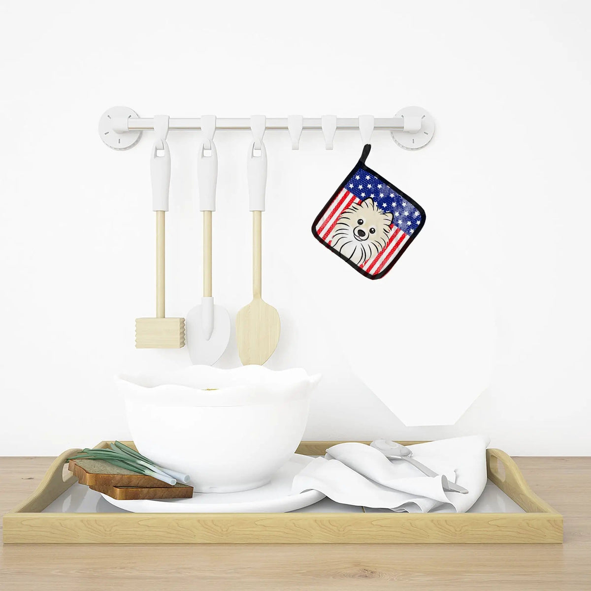 Pot Holder Set of 2 | Heat Resistant Quilted Hot Pads | 7.5 x 7.5 Inch | American Flag and Pomeranian