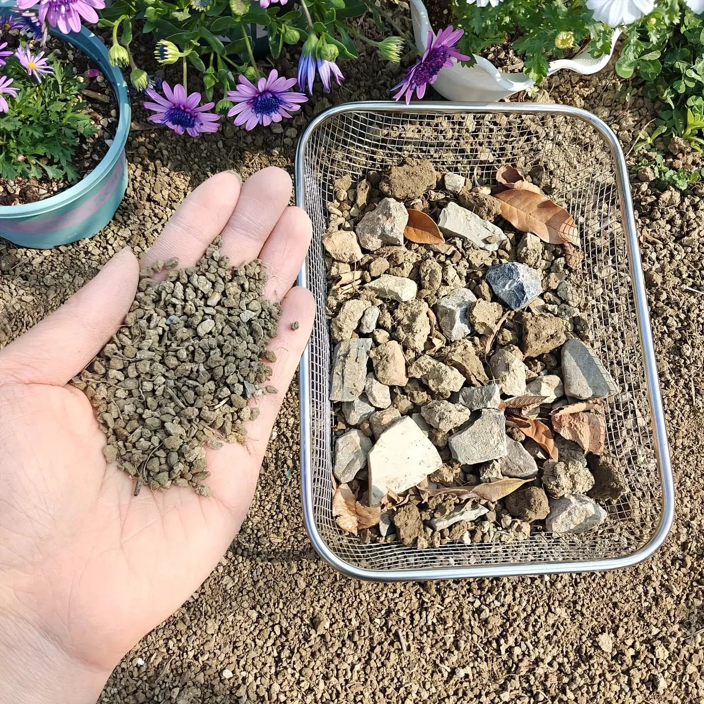 Stainless Steel Soil Sieve - Mesh Gardening Sieve for Rock Filtering, Composting and Sand, Durable and Anti-rust Hand Tools from PriceLows™