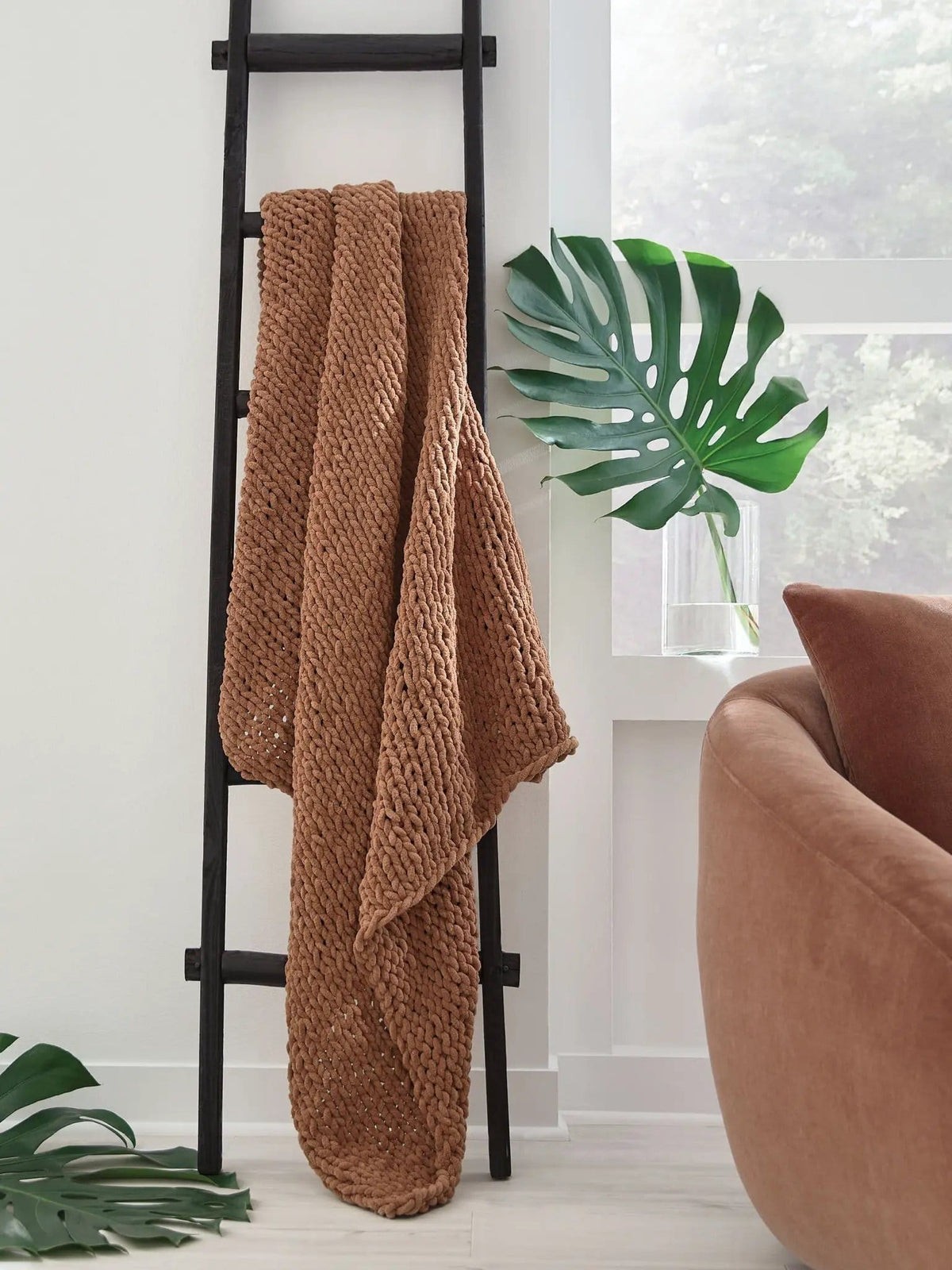 Chaddon Throw | 3 Pieces | Chenille & Polyester | Home