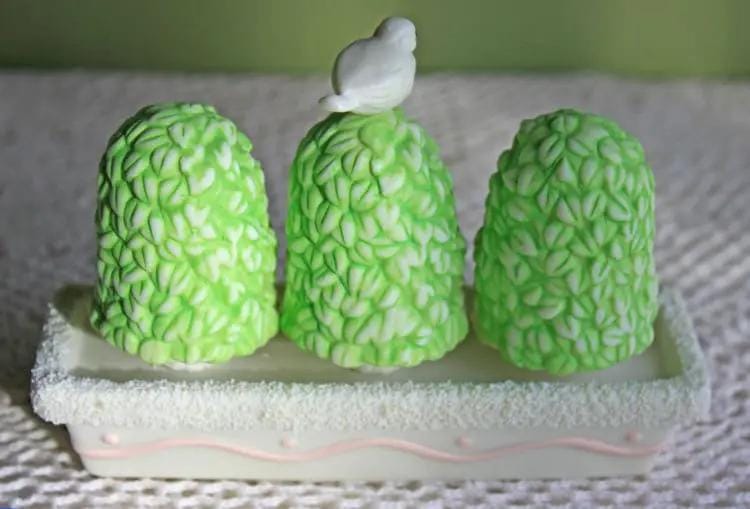 Department 56 Figurine Topiaries with Bird - Easter Collectible Accessories | Collectible Vintage | Pre-Owned Piece | Collectors & Hosts