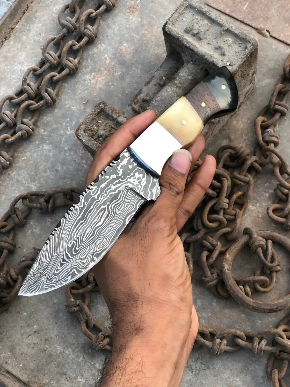 Hunting knife | Damascus Steel | Hunting & Survival Knife | Home