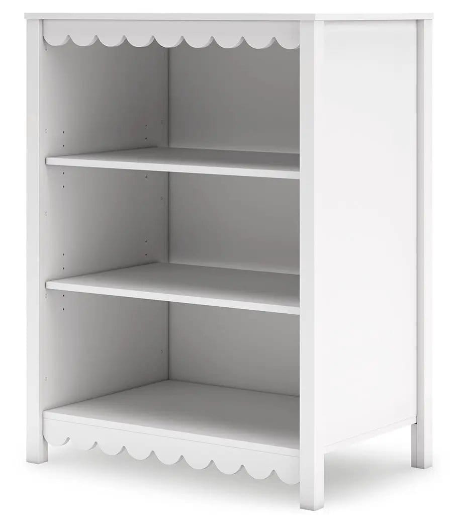 Hallityn Bookcase | 31.61 x 19.84 x 41.14 in | Engineered Wood & Mdf | White