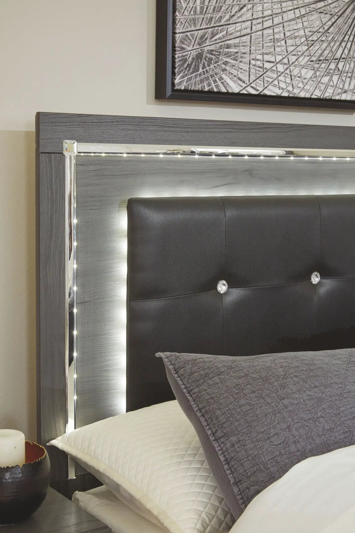 Lodanna Panel Bedroom Set | 4-Piece | Modern Wood-Grain Finish | Faceted Chrome Details