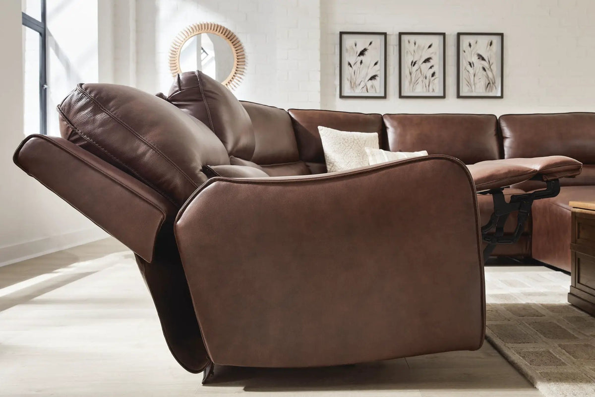 DeepWakes Power Reclining Sectional | Chaise Included | Ultra-Stylish Design | 130 Inch Length