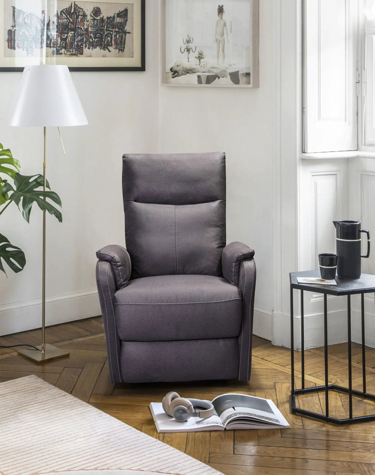 Power Recliner Chair | USB Charge Port | Modern Design | Compact Lightweight Single Chair
