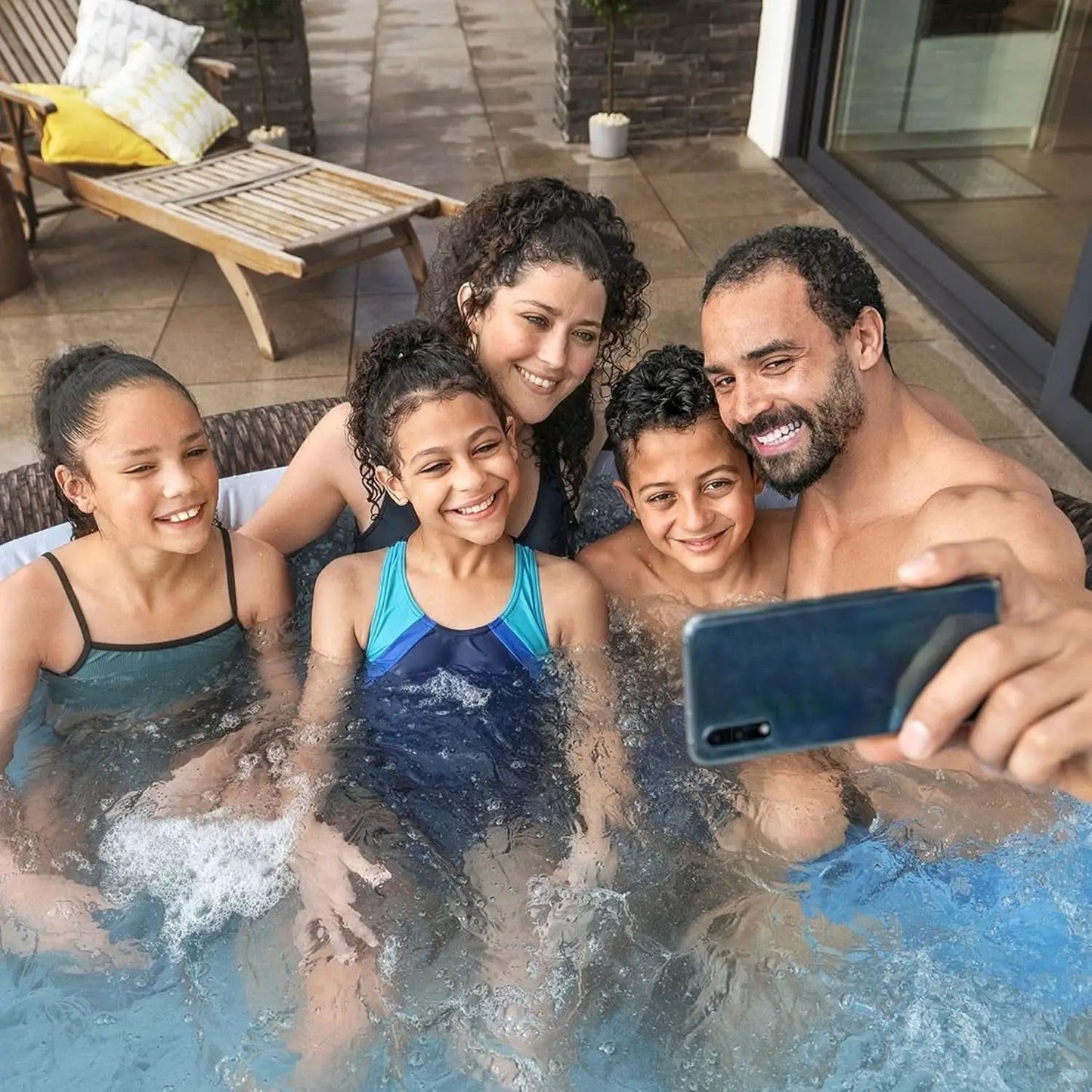 SaluSpa St Moritz Inflatable Hot Tub 7 Person 180 Jets from PriceLows™