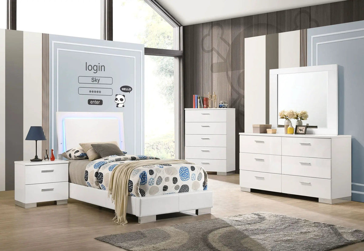 Felicity 4-piece Twin Bedroom Set White High Gloss | 4-Piece Set | Faux Leather & Metal | Bedroom