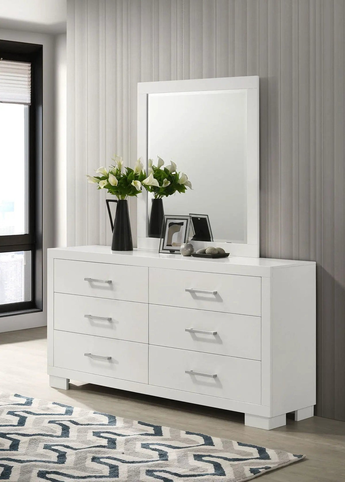 Jessica 6-drawer Dresser with Mirror Snow | 64 x 16.25 x 72.75 in | 6-Drawer | White