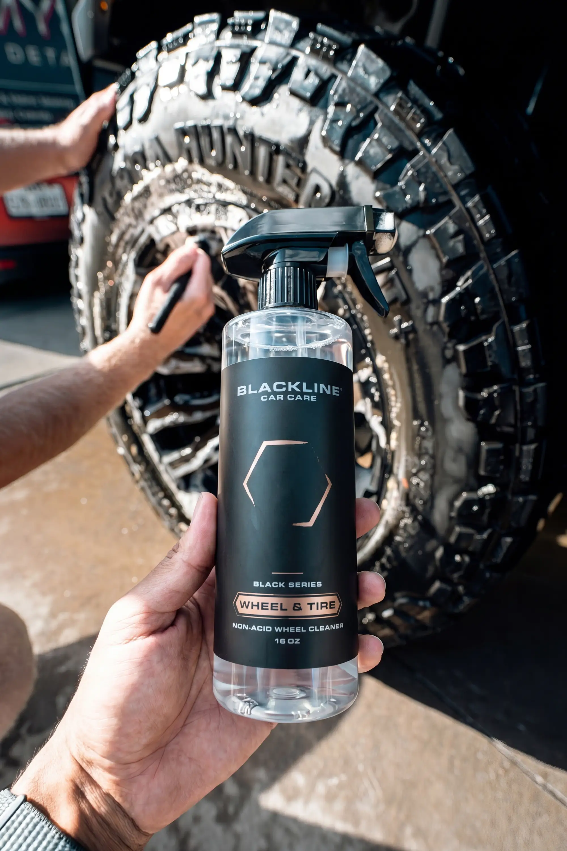 BLACKLINE® WHEEL N' TIRE CLEANER from PriceLows™