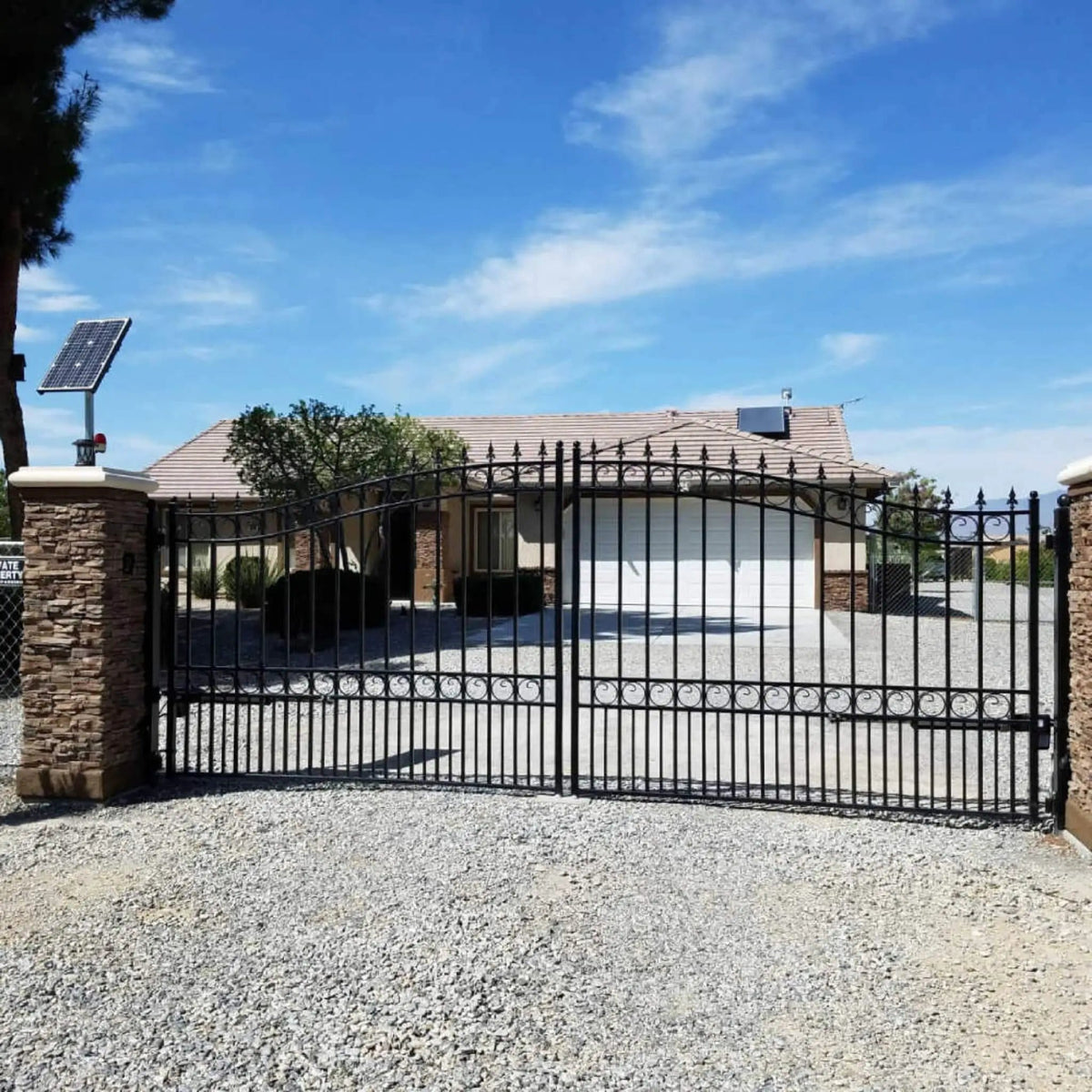 Heavy-Duty London-Style Powder-Coated Galvanized Steel Dual-Swing Driveway Gate | Steel | Home Use | Home