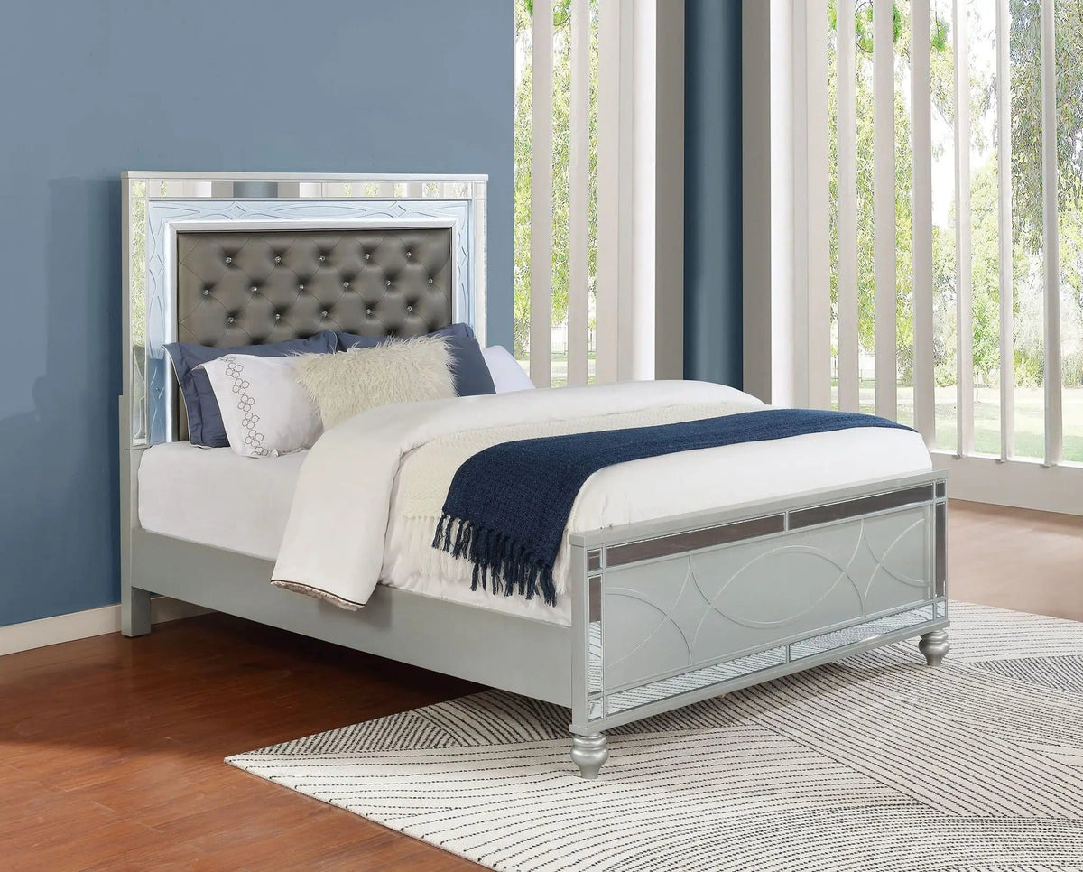 Gunnison Wood Queen LED Panel Bed Silver Metallic | 63.25 x 86 x 62.5 in | Wood & Crystal | Bedroom