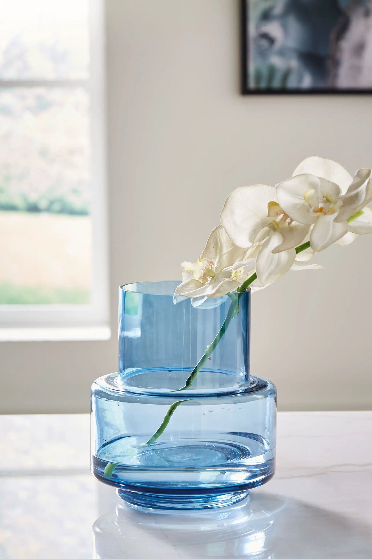 Bealen Vase | Long Slim Neck | Indoor Outdoor Centerpiece | 9.75 Inch Height