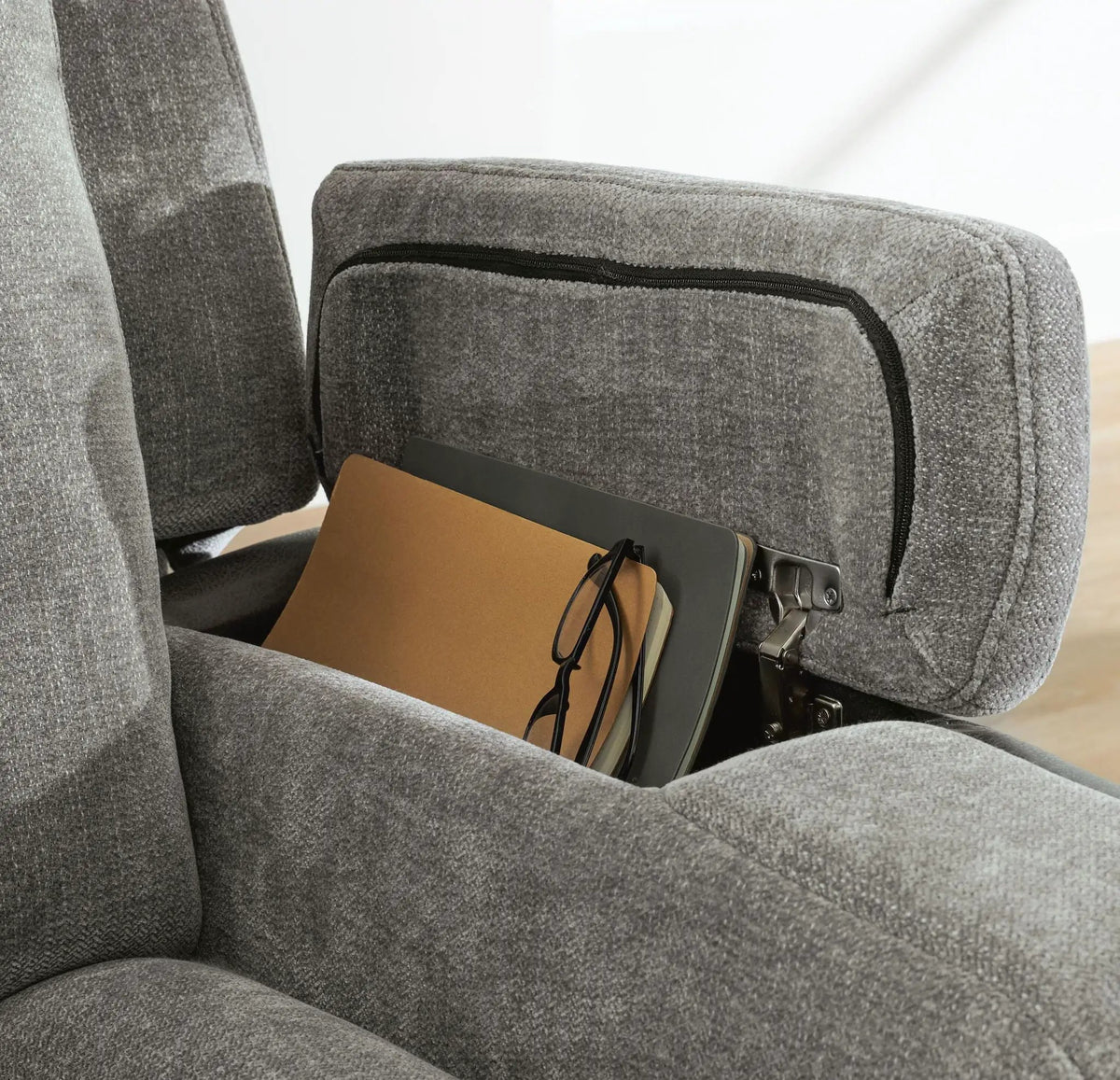 Power Reclining Loveseat | Zero Gravity | Adjustable Headrest