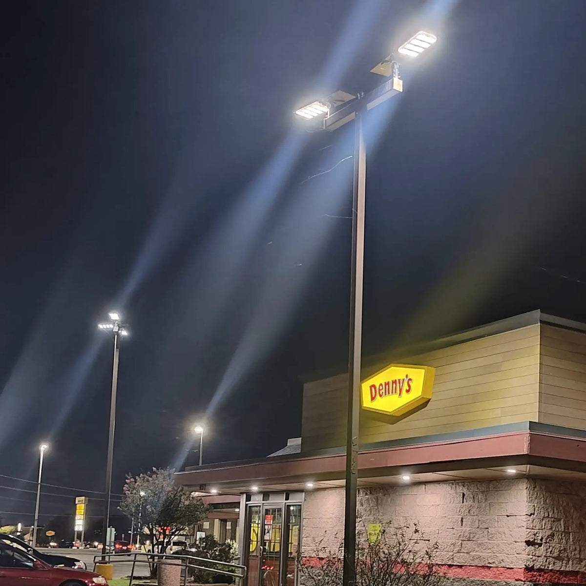 Commercial Solar Led Parking Lot Light | Ip65 Weatherproof | 5 Year Lifespan