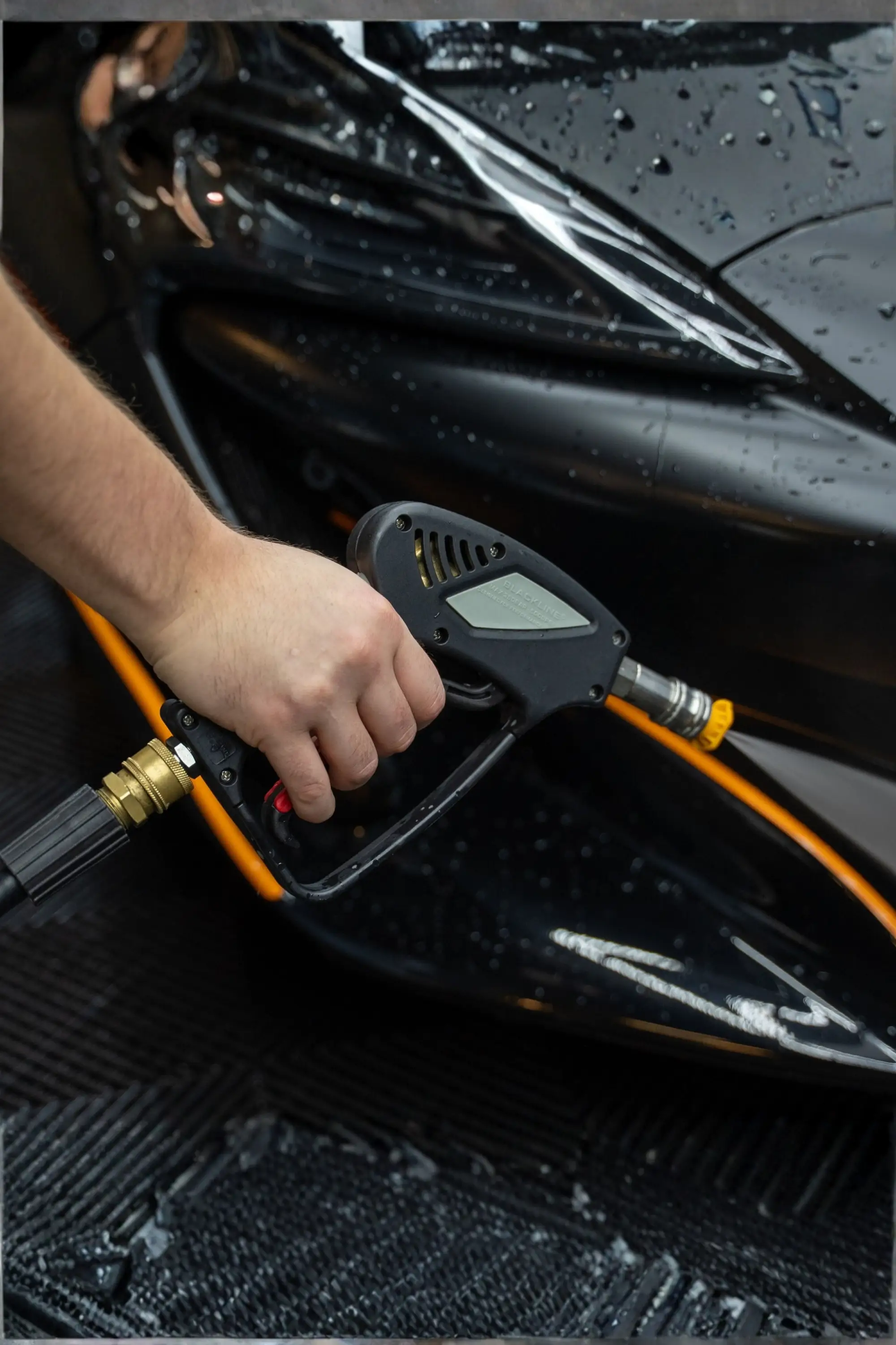BLACKLINE® SNUB-NOSE PRESSURE WASHER GUN from PriceLows™