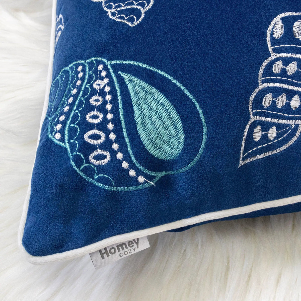 Seashells Pillow Cover | 20x20 Inch | Soft Texture | Hidden Zipper