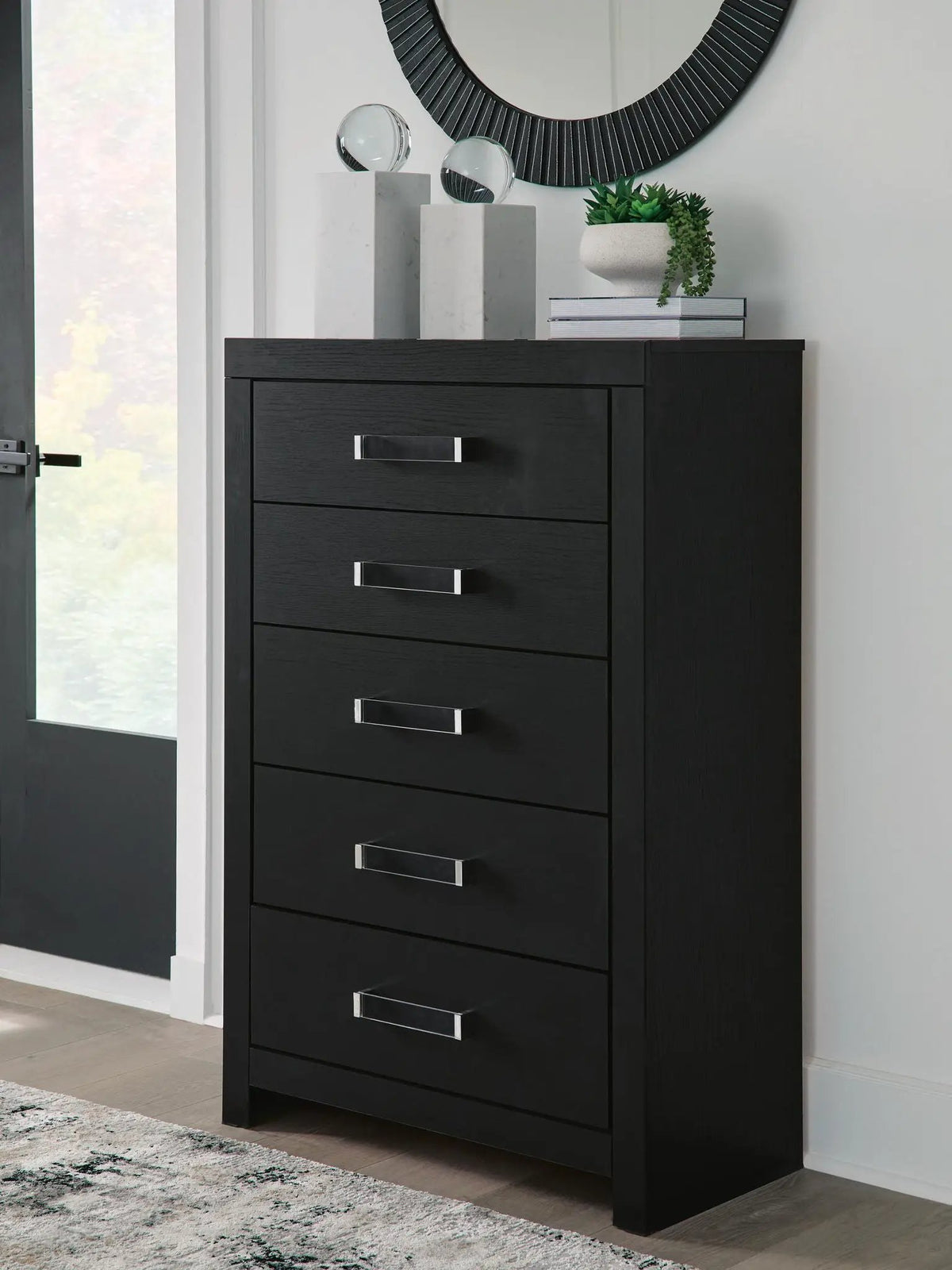 Maeling Five Drawer Chest | Modern Glamour Style | Sleek Matte Finish | Acrylic And Chrome-Tone Hardware