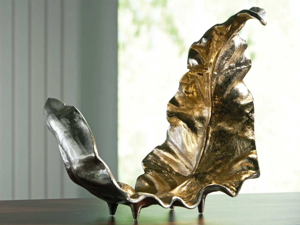 Darinsen Sculpture | 14.25 x 11.88 x 14.13 in | Aluminum | Gold / Silver Finish