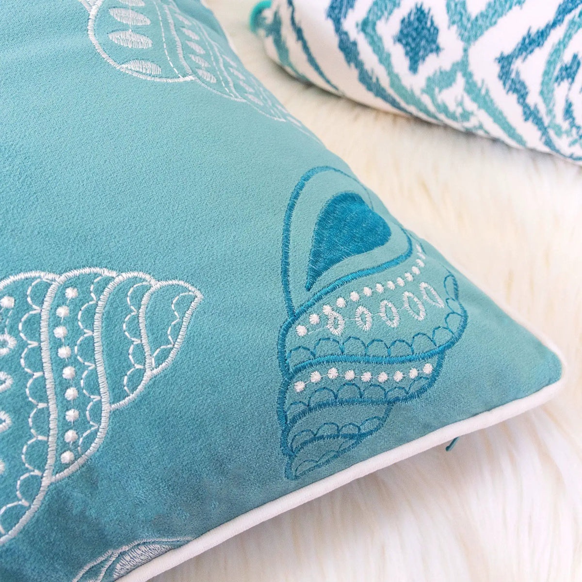 Seashells Pillow Cover | 20x20 Inch | Soft Texture | Hidden Zipper