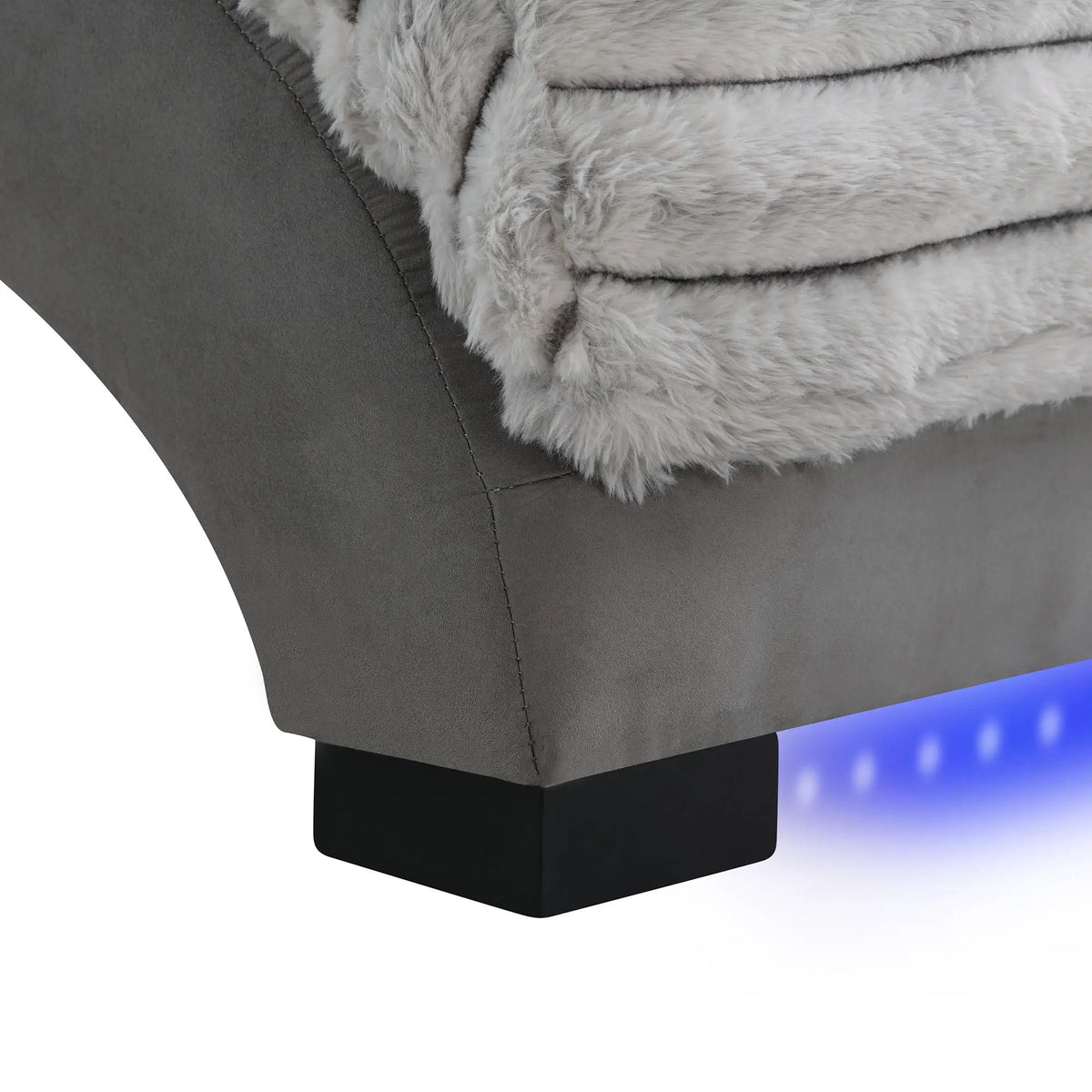Denise Accent Chaise | USB Charging Port | Soft Fabric | Generously Padded Seating