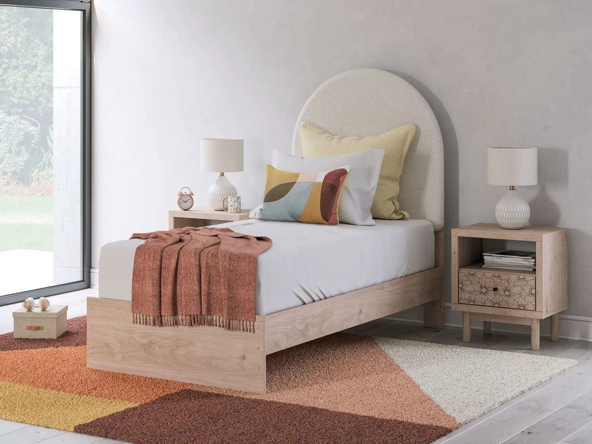 Arloster Upholstered Panel Bed | 6 Pieces | Bedroom Furniture | Bedroom