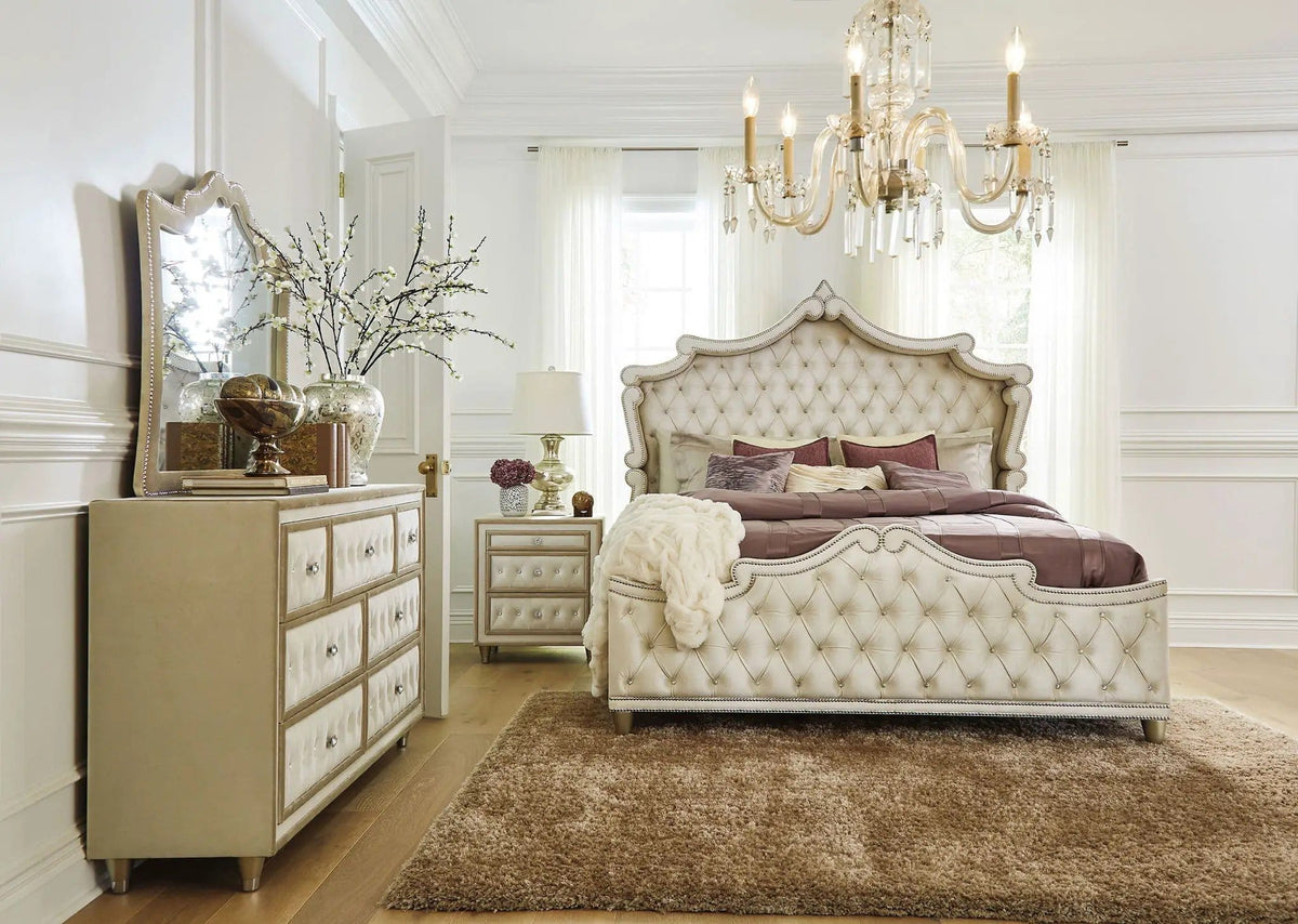 Antonella 4-piece Eastern King Bedroom Set | 4-Piece Set | Crystal | Ivory