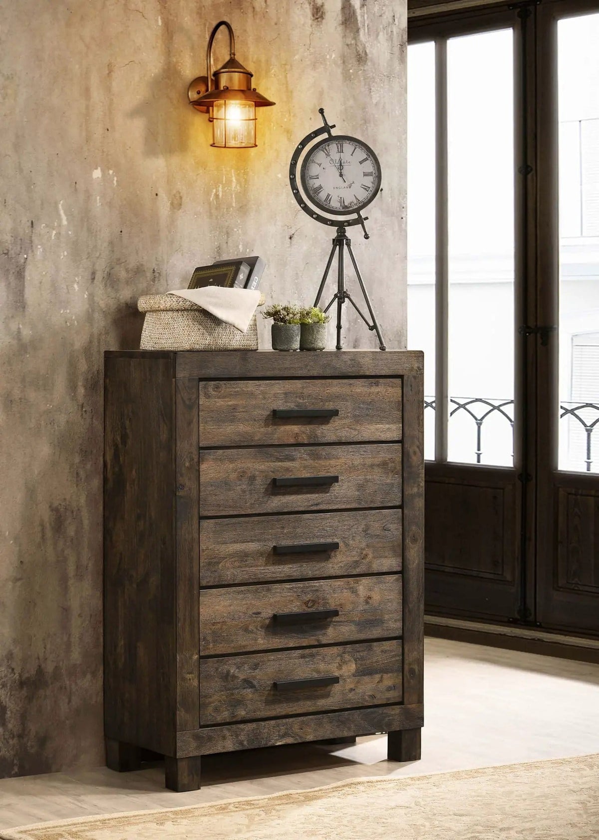 Woodmont 5-drawer Bedroom Chest Rustic Golden | 31.5 x 16.25 x 46.5 in | Wood | Brown