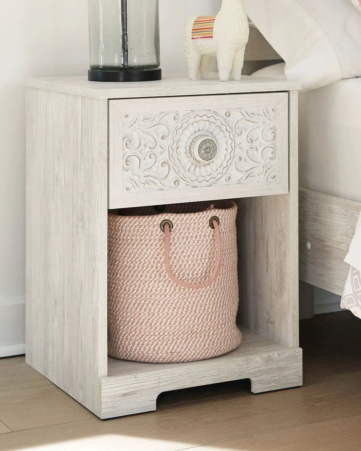Paxberry One Drawer Night Stand Accent Nightstand | 15.79 x 16.34 x 22.09 in | Engineered Wood & Mdf | Whitewash