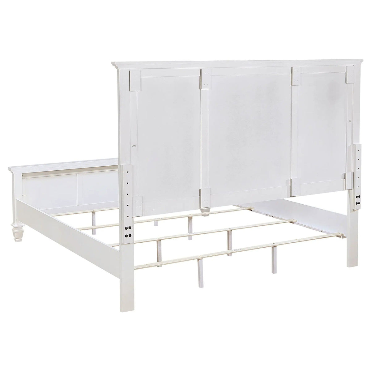 Sandy Beach 4-piece Eastern King Bedroom Set Cream | 4-Piece Set | Engineered Wood | White