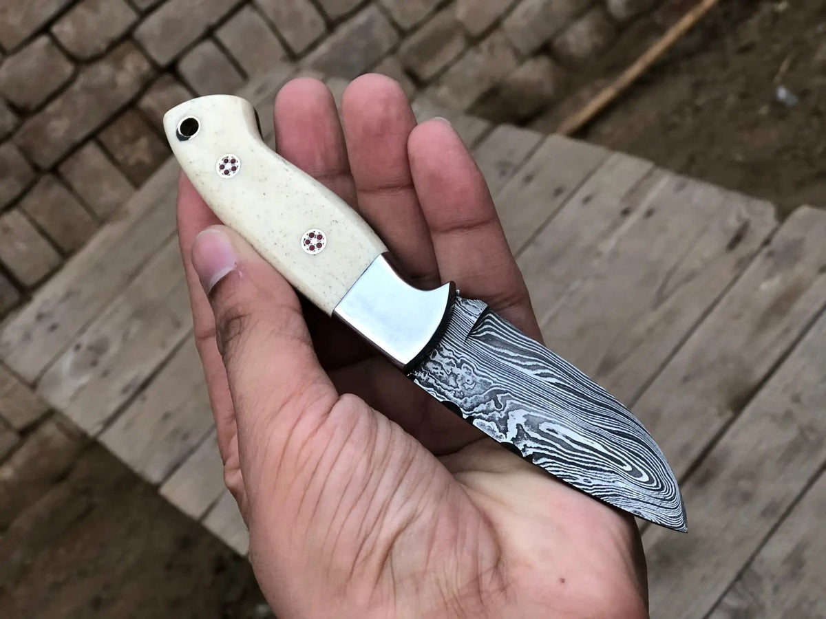 Handmade Damascus Hunting Knife | 7.5 Inch | Camel Bone Handle | Leather Sheath
