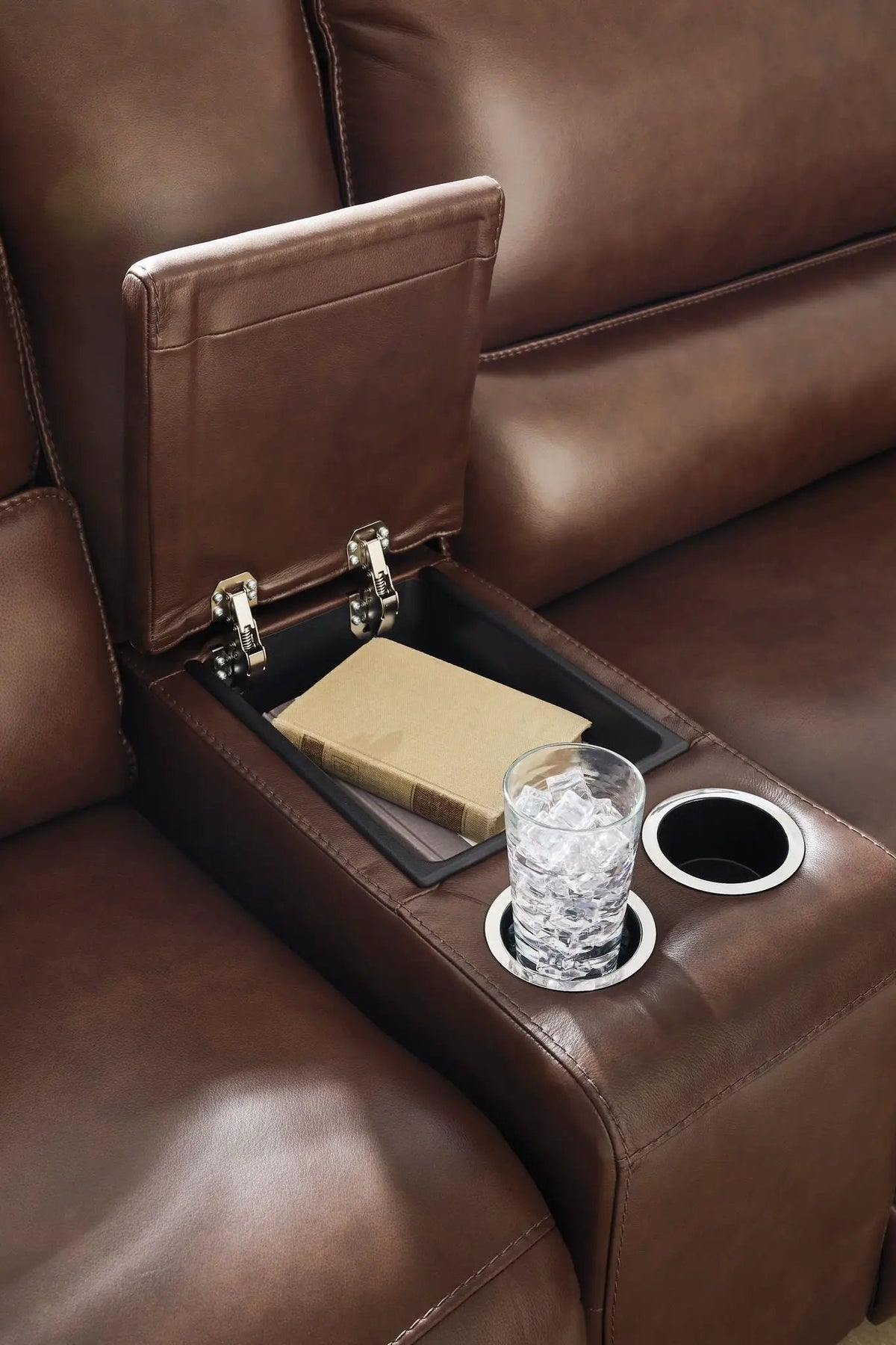 DeepWakes Power Reclining Sectional | Chaise Included | Ultra-Stylish Design | 130 Inch Length