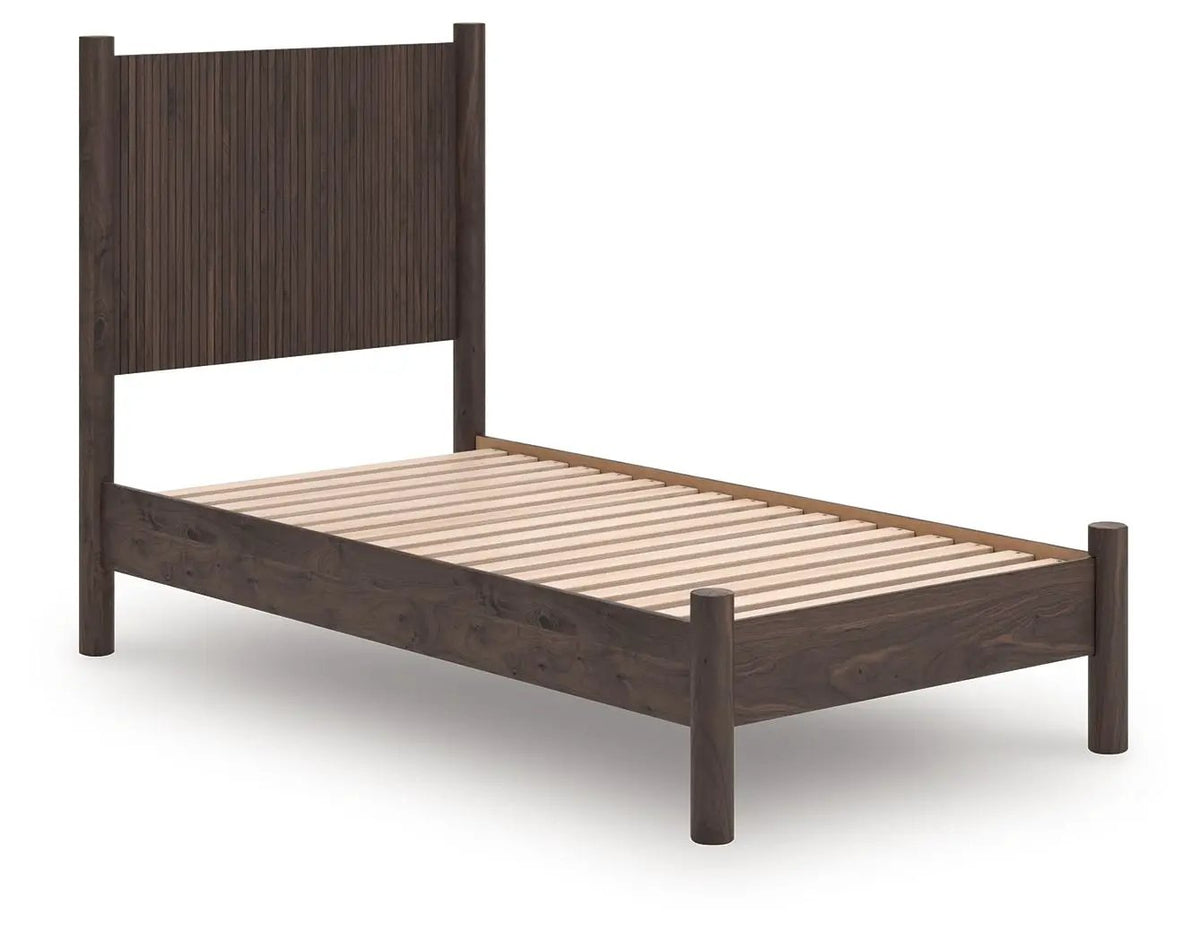 Pamytta Panel Platform Bed | Reeded Accents | Retro Boho Style | 80 Inch Length