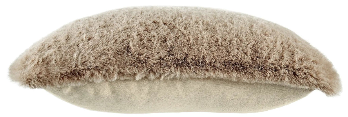 Gariland Faux Fur Throw Pillow | Faux Rabbit Fur | 20 x 20 Inch | Plush Feel