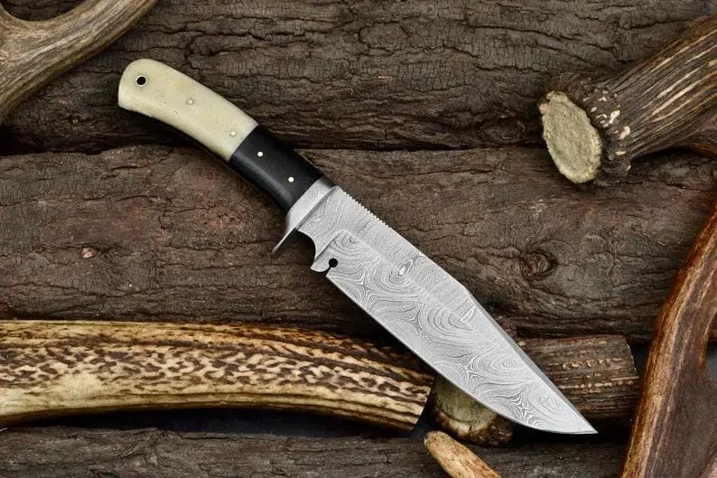 Handmade hunting knife (Style 2) | Steel | Hunting & Survival Knife | Home