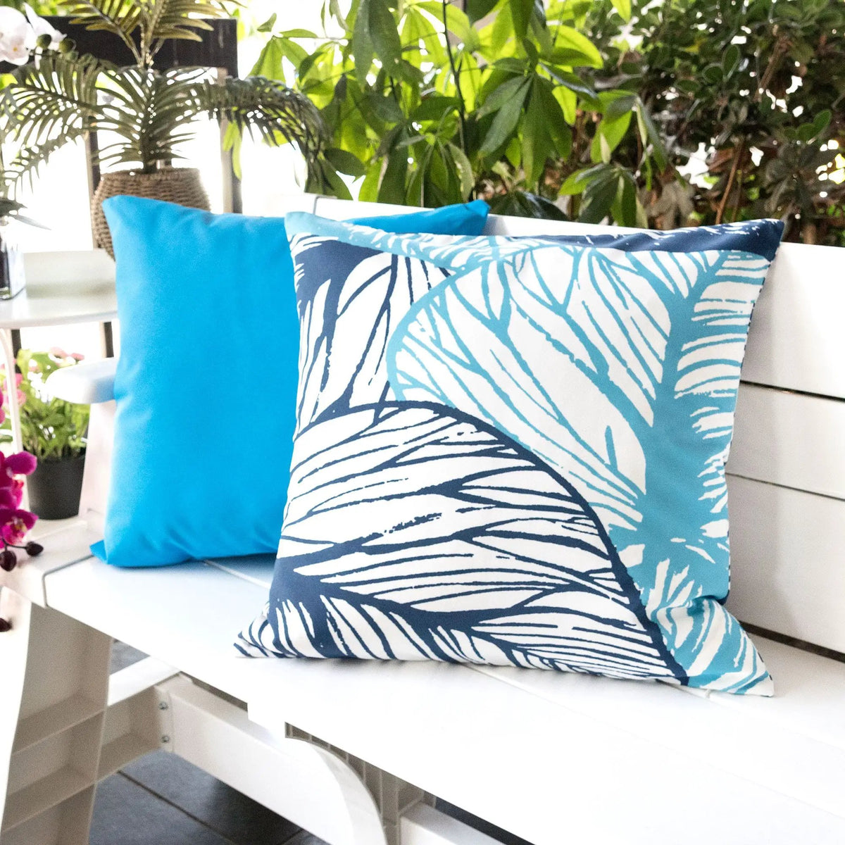 Leaf Vein Outdoor Pillow | Indigo | Mold And Mildew Resistant | Removable Cover