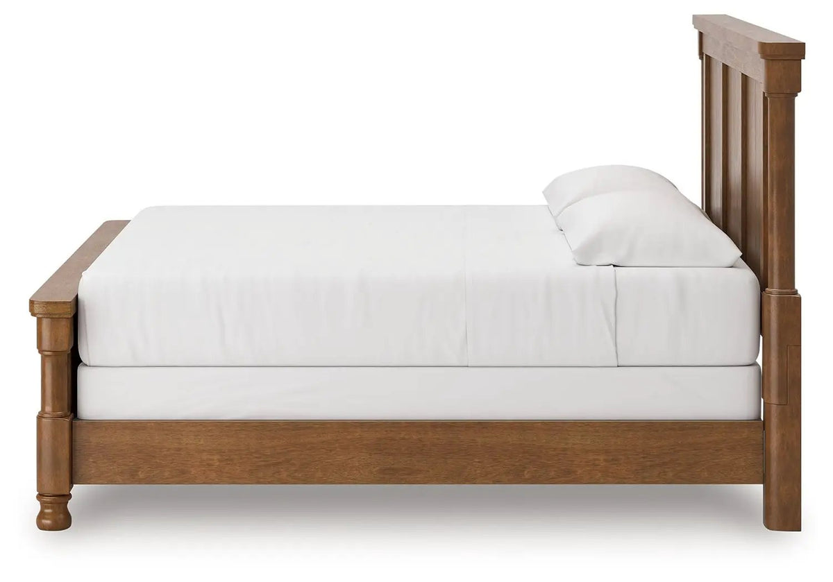 Rowlenstown Poster Bed | Casual Traditional Design | Rubbed Finish | Hefty Silhouette