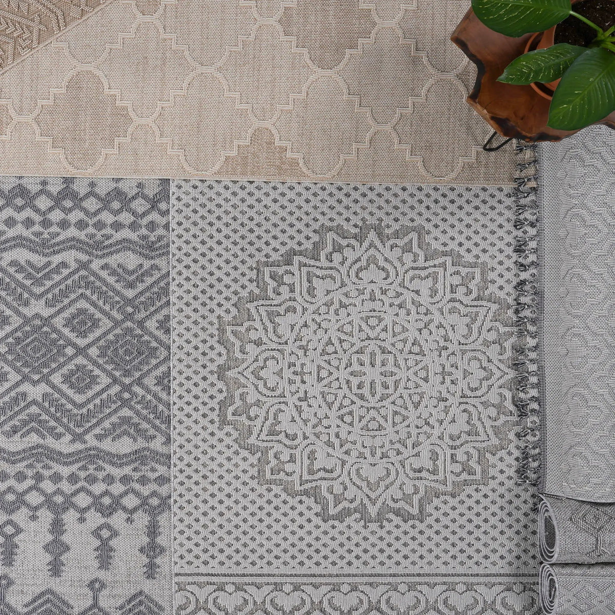 Guros Traditional Indoor Outdoor Rug | 96 x 26 Inch Runner | Stain Resistant | Non-Shedding