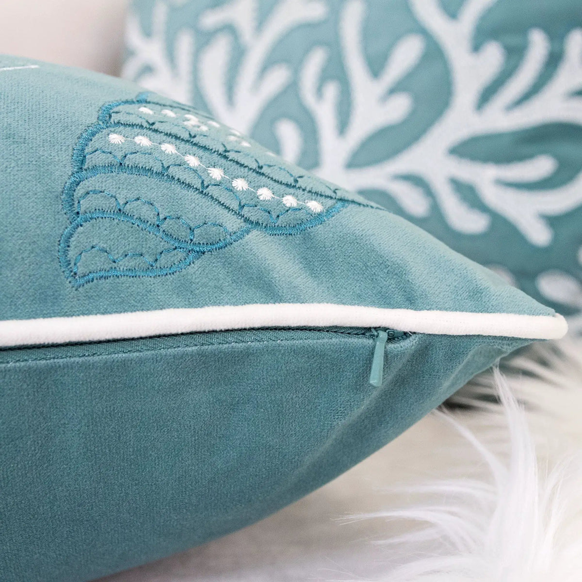 Seashells Pillow Cover | 20x20 Inch | Soft Texture | Hidden Zipper