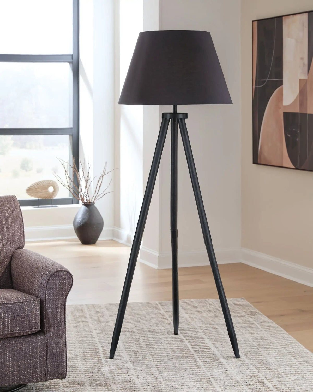 Orhan Wood Floor Lamp | 28.5 x 27.25 x 73 in | Fabric & Metal | Black