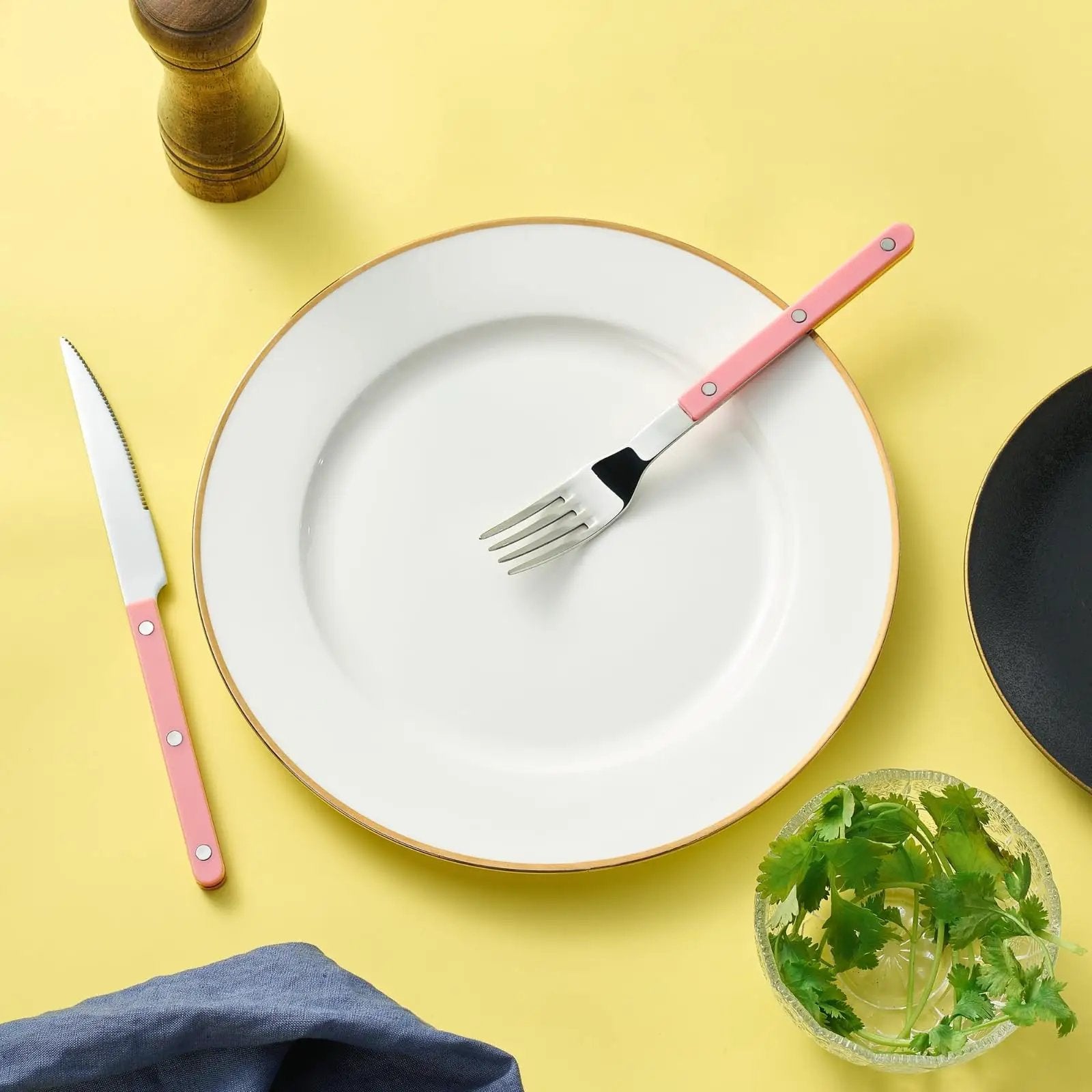 Khen Pink Cutlery Set of 20 –18/8 Stainless Steel Flatware from PriceLows™