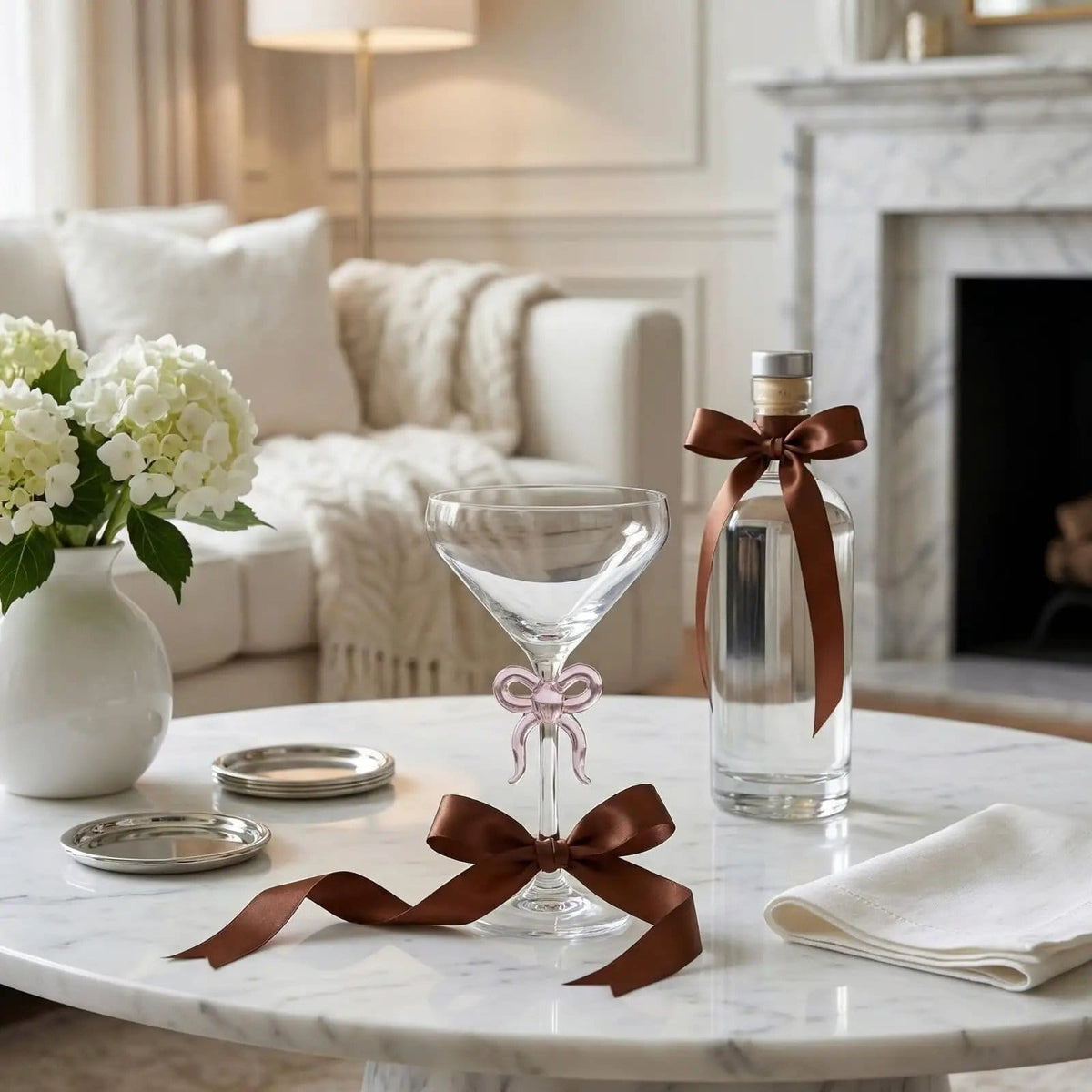 Single Clear Martini Glass with Pink Bow on Stem, One Piece | 10.8 oz | Glass | Cocktail Glass