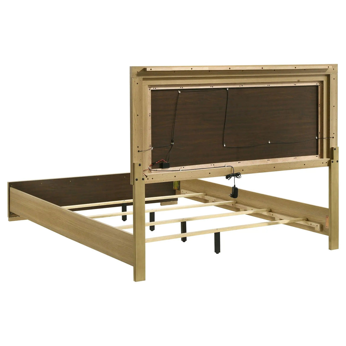 Hyland 4-piece Queen Bedroom Set | 4-Piece Set | Engineered Wood & Veneer | Natural