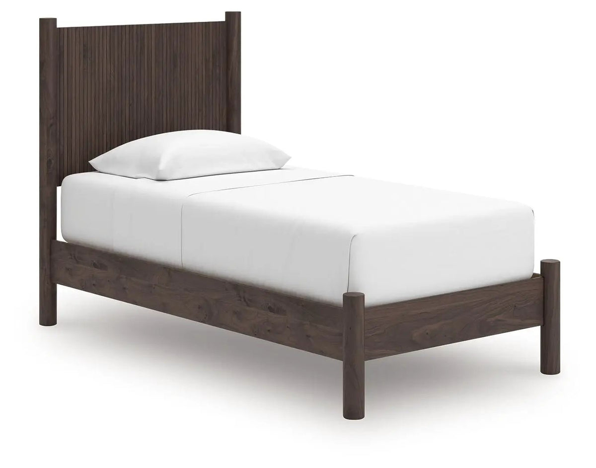 Pamytta Panel Platform Bed | Reeded Accents | Retro Boho Style | 80 Inch Length