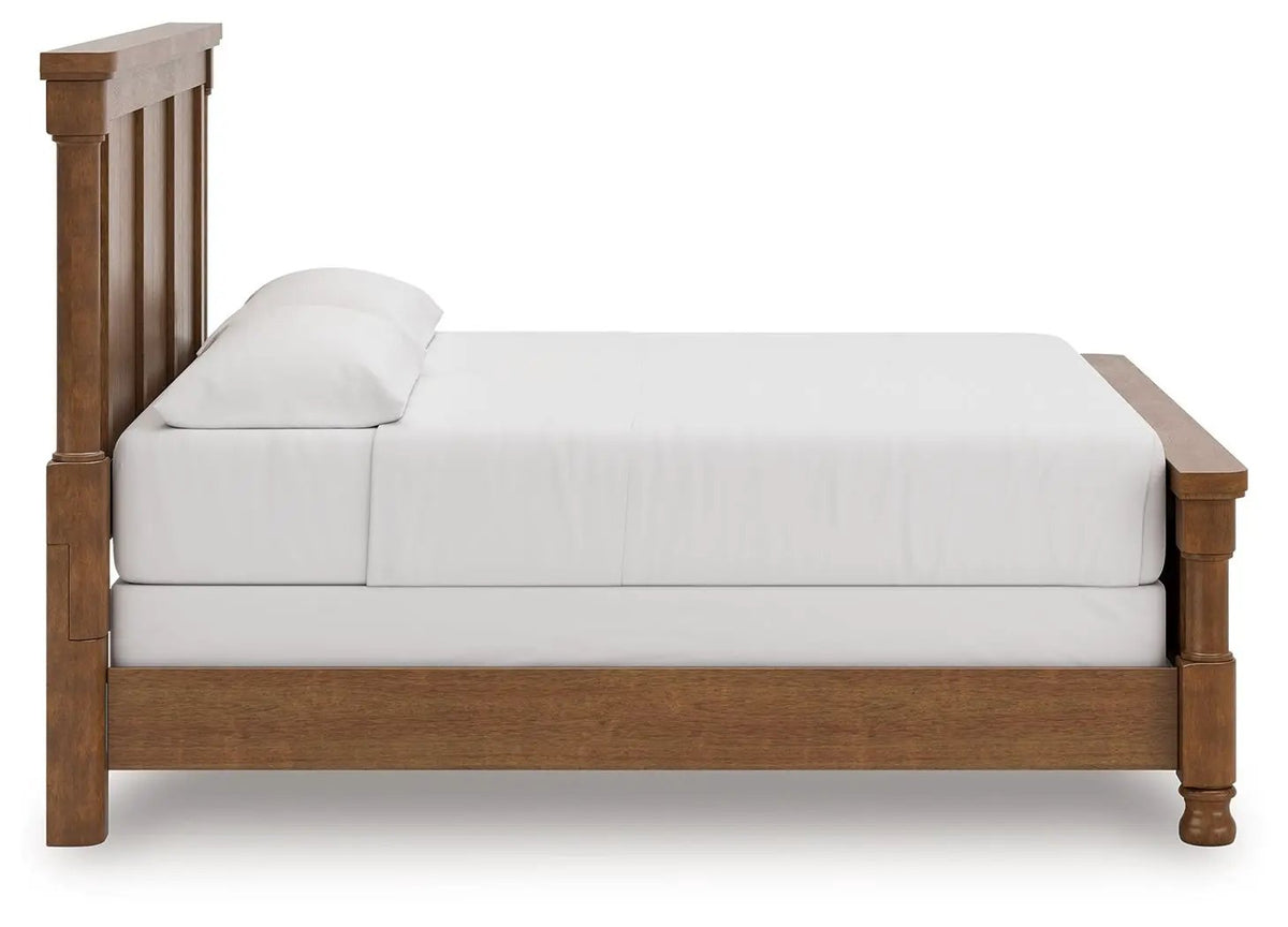Rowlenstown Poster Bed | Casual Traditional Design | Rubbed Finish | Hefty Silhouette