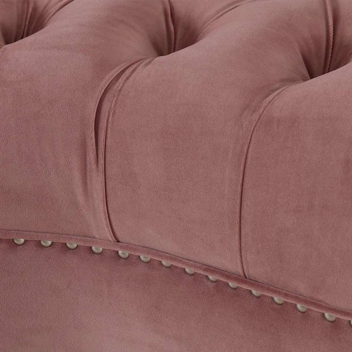 La Rosa Accent Chair | Victorian Tufted Style | Woven Fabric Upholstery | Durable Construction