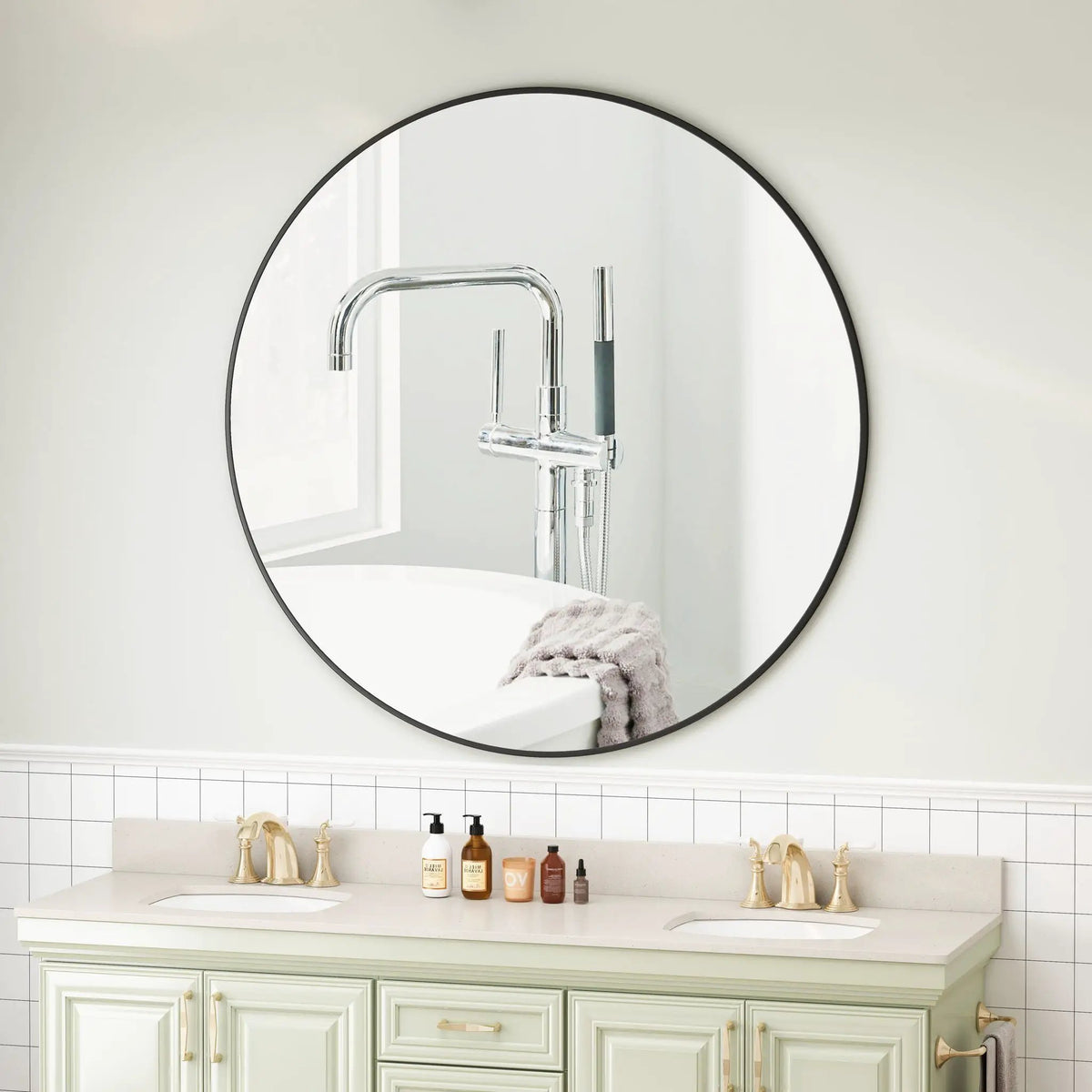 Round Wall Mirror | Metal Framed Circular Design | 48 Inch Diameter | Vanity And Dressing Use