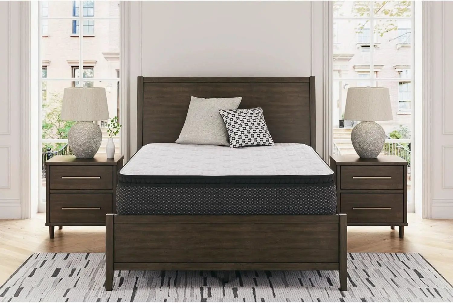 Queen Ultra Premium Gel Memory Foam Hybrid Mattress from PriceLows™