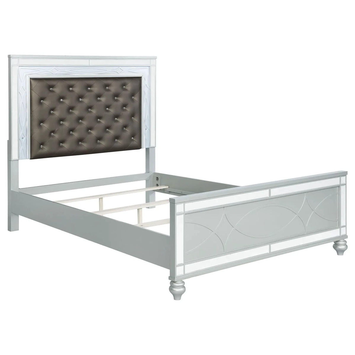 Gunnison 4-piece Queen Bedroom Set Silver Metallic | 4-Piece Set | Crystal | Bedroom